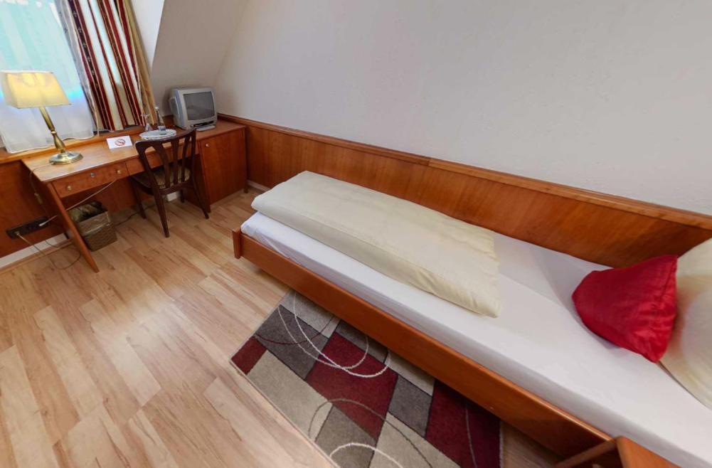 Hotel Lamm Remshalden Habitación foto